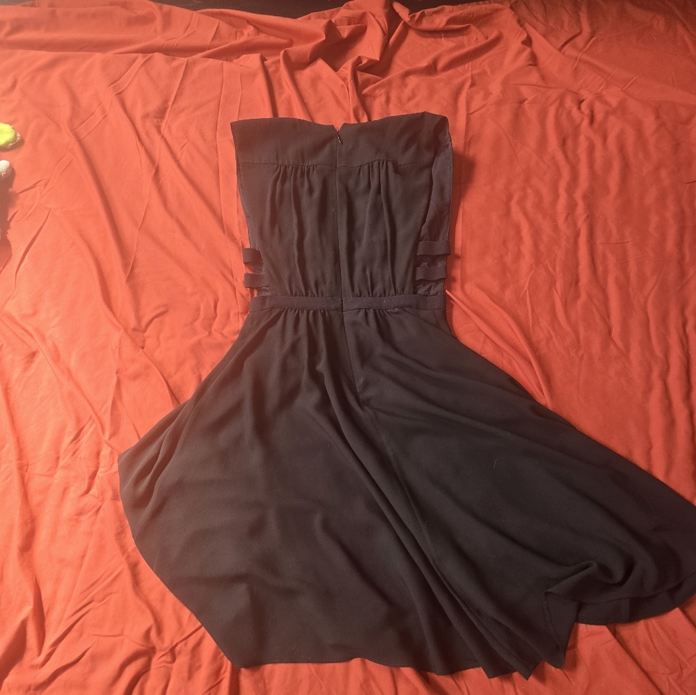 Elegant Black Strapless Dress